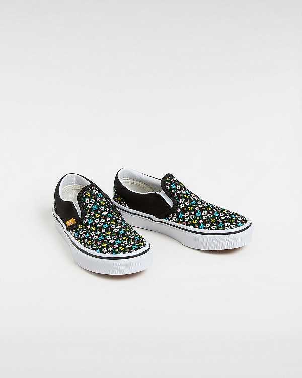 Black Vans Classic (4-8 Years) Kids' Slip On Shoes | VN7926105