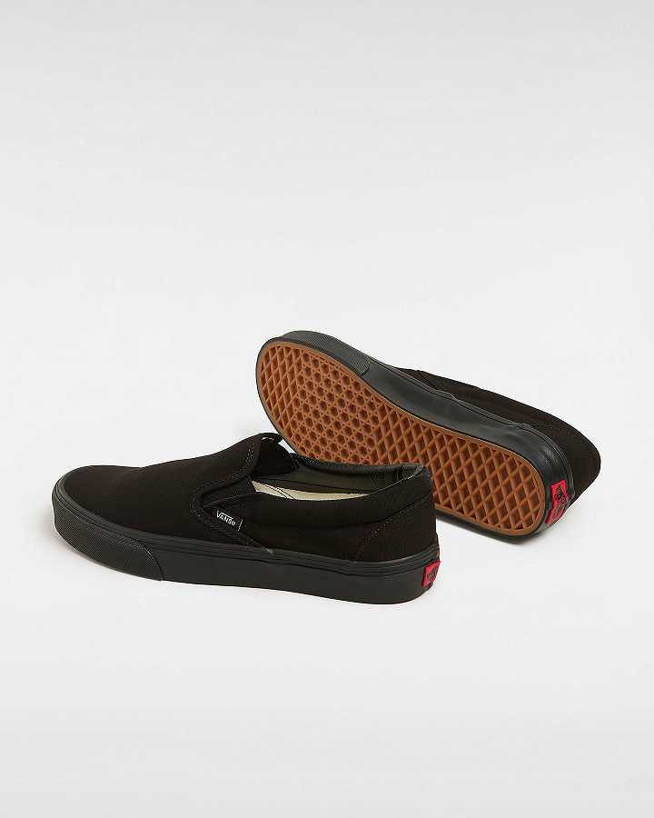 Black Vans Classic Women Slip On Shoes | VN6490758